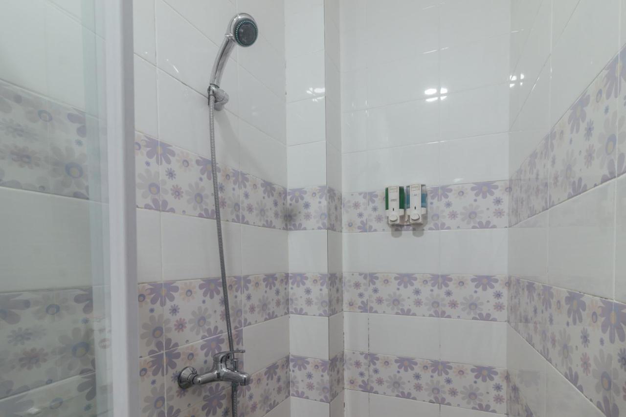 Clean & Comfort Homestay Ambon Exterior photo